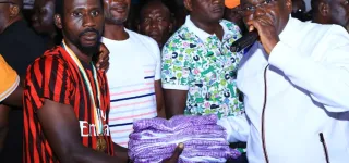 port-bouet-ibrahim-konate-honore-la-memoire-des-militants-disparus-du-rhdp